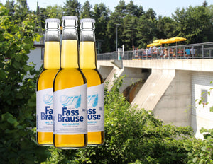 2013 – Lancierung der FassBrause
Eine alkoholfreie Limonade mit dem malzig-kräutrigen Geschmack. Die perfekte Erfrischung.